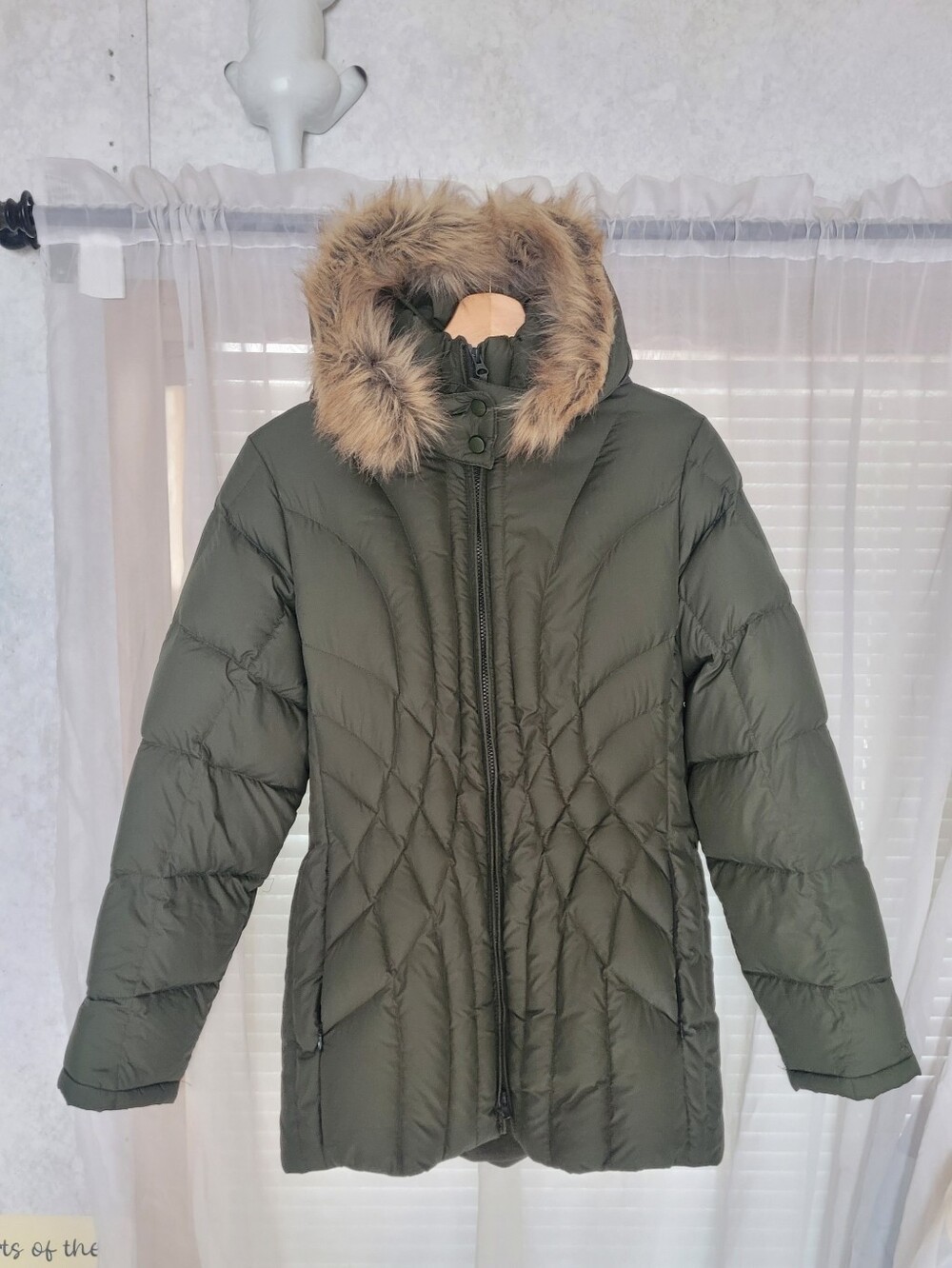 L.L. Bean Goosedown Coat Small Olive Green Fur Trim Warm Cozy Winter